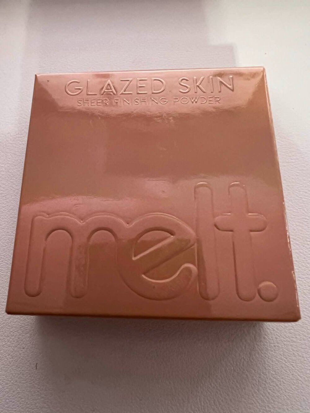 Melt Cosmetics Glazed Skin Sheer Finishing Powder - Light